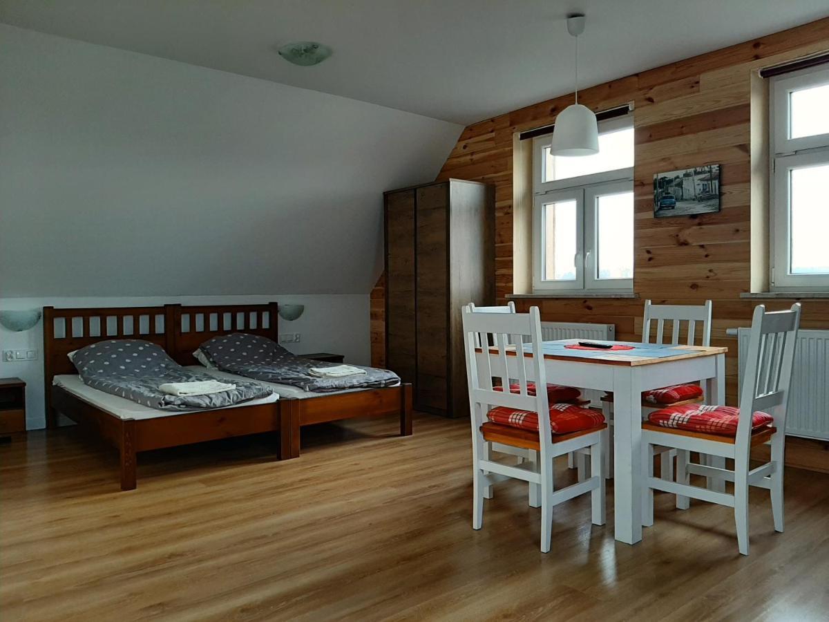Dom Piotra Apartman Goniadz Kültér fotó